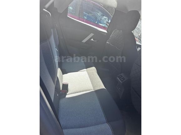 Öğretmenden Geri Görüş Kameralı 2025 Model Citroen C4