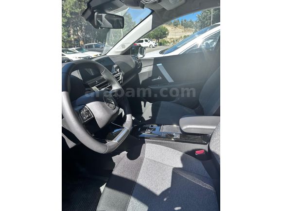 Öğretmenden Geri Görüş Kameralı 2025 Model Citroen C4