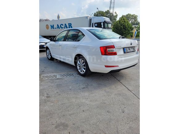 Sahibinden Skoda Octavia 1.2 TSI Elegance 2015 Model Mersin