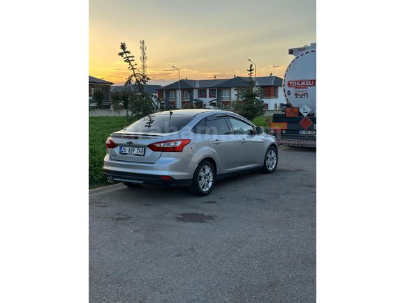 Sahibinden Ford Focus 1.6 Ti-VCT Style 2011 Model