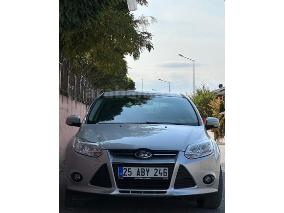 Sahibinden Ford Focus 1.6 Ti-VCT Style 2011 Model