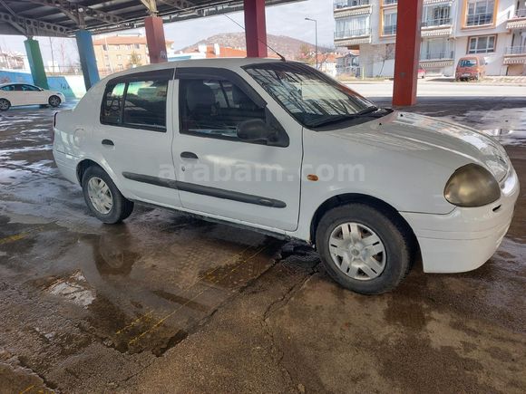 Sahibinden Renault Clio 1.4 RNA 2000 Model