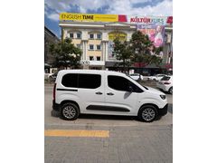Sahibinden Fiat Doblo Combi 1.5 BlueHDi Easy 2025 Model 