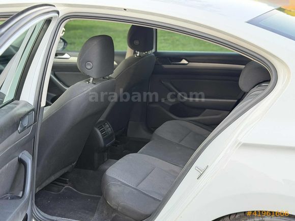 1. SINIF + PASSAT + BİNİCİSİNDEN+ DÜŞÜK KM....