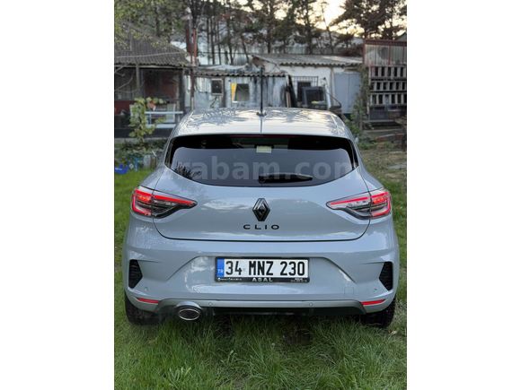 Sahibinden Renault Clio 1.0 TCe Techno Esprit Alpine 2024 Model 