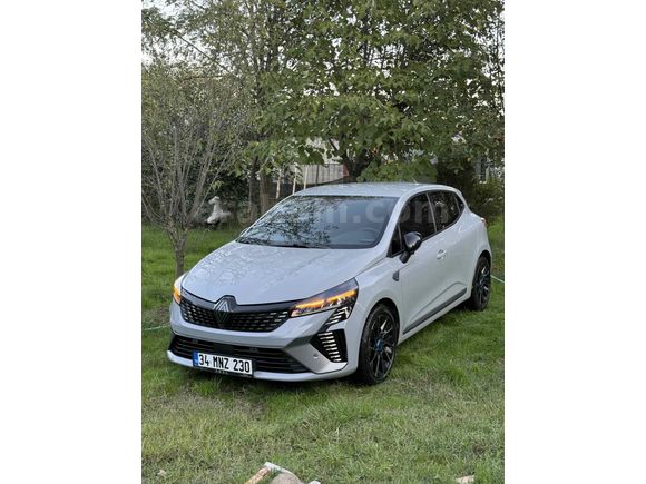 Sahibinden Renault Clio 1.0 TCe Techno Esprit Alpine 2024 Model 