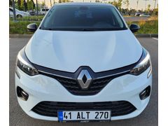 İlk Sahibinden Renault Clio 1.0 TCe Touch 2022 Mode Otomatik 74.900 km Beyaz