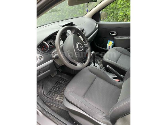Sahibinden Renault Clio 1.6 Expression 2010 Model İstanbul 105.000 km Gri