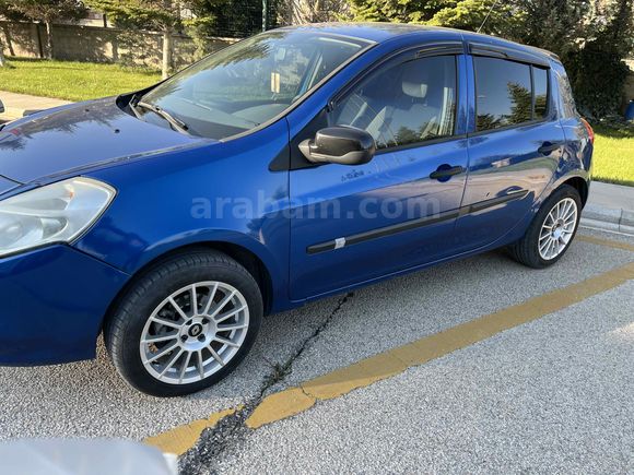 Sahibinden Renault Clio 1.5 dCi Authentique 2009 Model  225.000 km Mavi