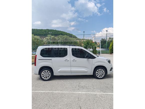 Sahibinden Opel Combo 1.5 CDTI Ultimate 2023 Model