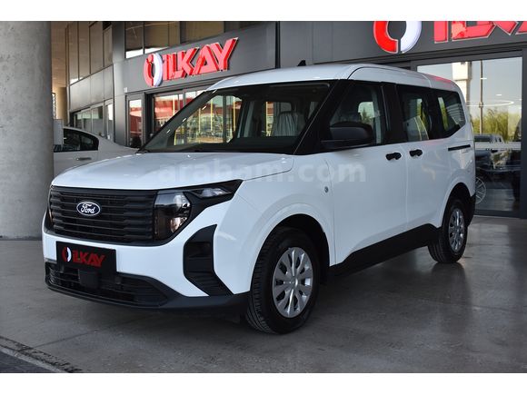 İLKAY'DAN 2025 FORD TOURNEO COURİER 1.5 ECOBLUE TREND HATASIZ