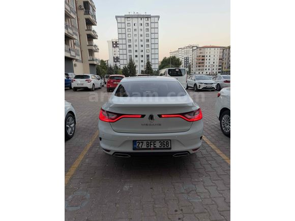Sahibinden Renault Megane 1.3 TCe Joy 2021 Model 