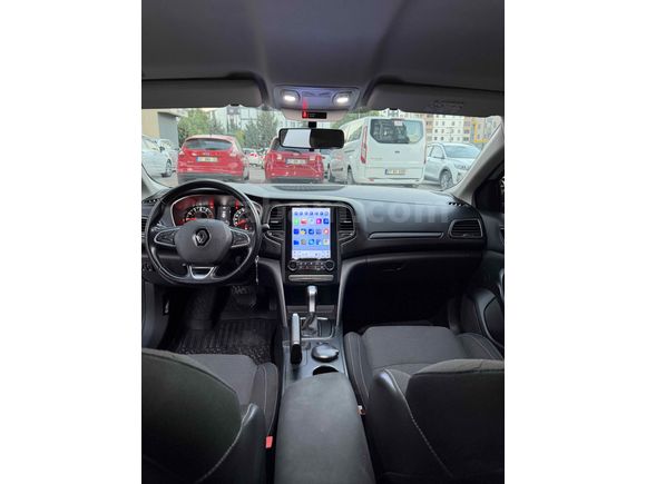Sahibinden Renault Megane 1.3 TCe Joy 2021 Model 
