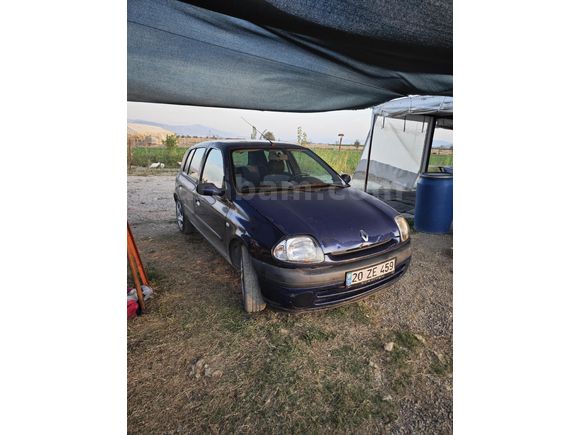 Sahibinden Renault Clio 1.6 RT 2000 Model  246.000 km Lacivert