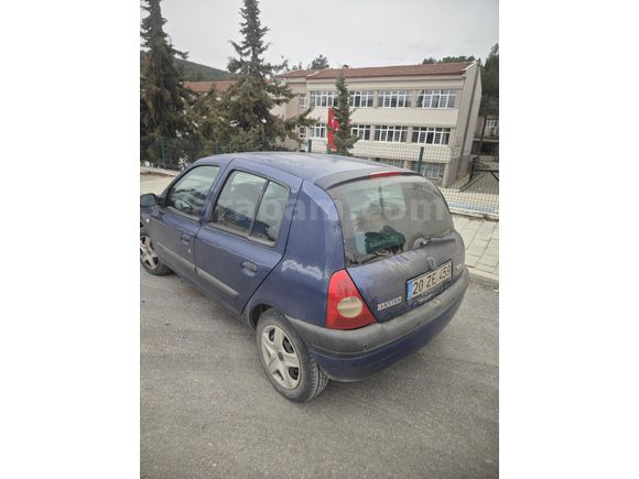 Sahibinden Renault Clio 1.6 RT 2000 Model  246.000 km Lacivert