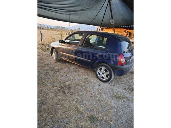 Sahibinden Renault Clio 1.6 RT 2000 Model  246.000 km Lacivert