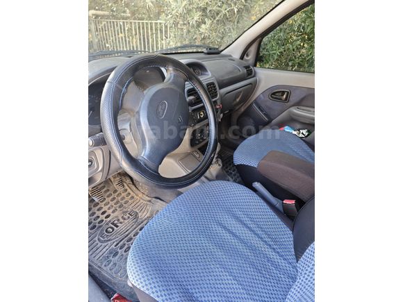 Sahibinden Renault Clio 1.6 RT 2000 Model  246.000 km Lacivert