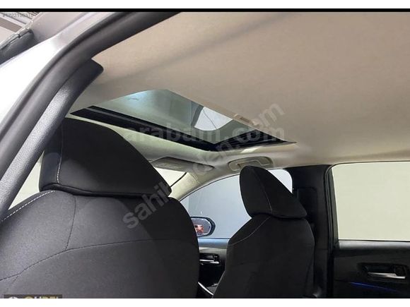 Toyota Corolla 1.5 FLAME X-PACK Değişensiz Boyasız