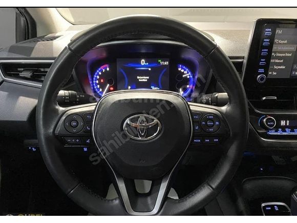 Toyota Corolla 1.5 FLAME X-PACK Değişensiz Boyasız