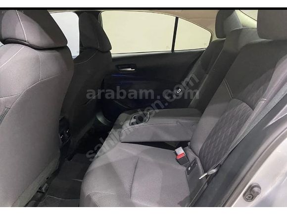Toyota Corolla 1.5 FLAME X-PACK Değişensiz Boyasız