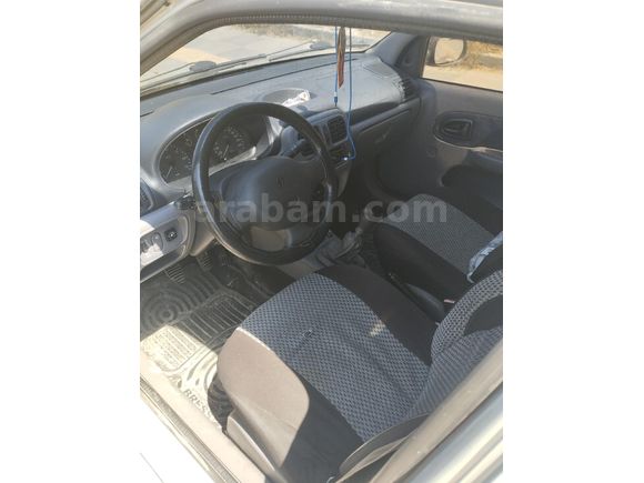 Sahibinden Renault Clio 1.4 RNA 2001 Model
