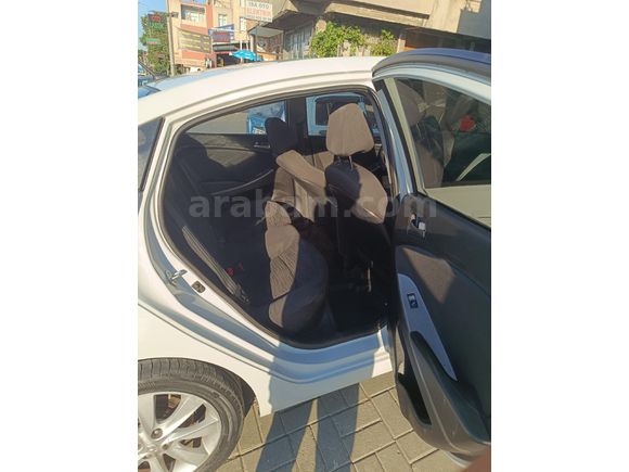 Sahibinden Hyundai Accent Blue 1.4 CVVT Mode 2017 Model