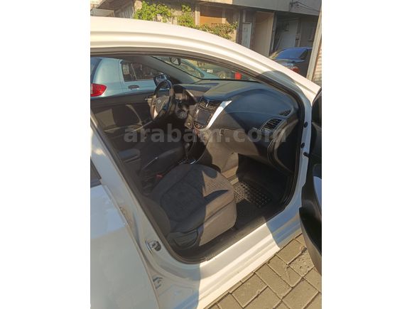 Sahibinden Hyundai Accent Blue 1.4 CVVT Mode 2017 Model