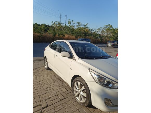 Sahibinden Hyundai Accent Blue 1.4 CVVT Mode 2017 Model