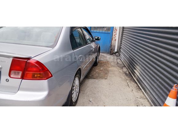 Sahibinden Honda Civic 1.6i VTEC ES 2002 Model