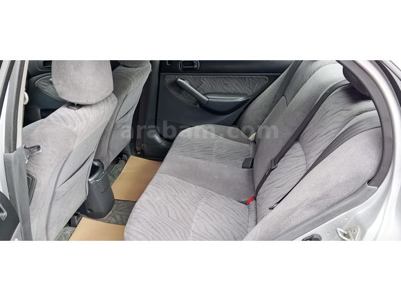 Sahibinden Honda Civic 1.6i VTEC ES 2002 Model