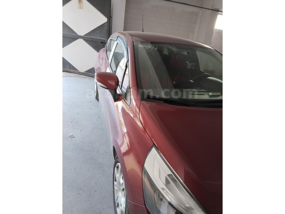 Sahibinden Renault Clio 1.2 Joy Plus 2018 Model  42000 km Kırmızı