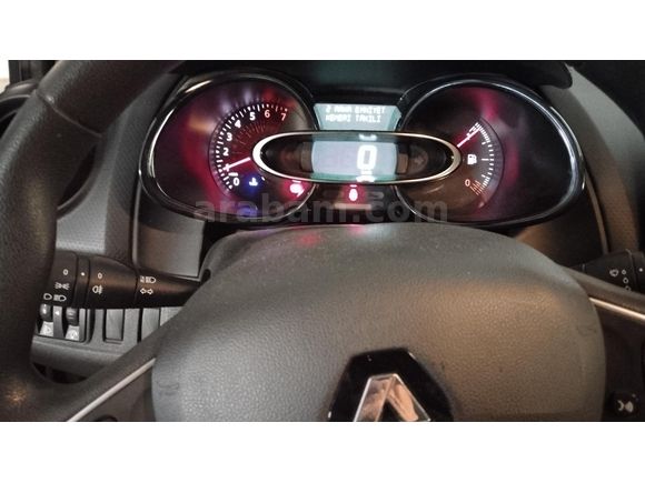 Sahibinden Renault Clio 1.2 Joy Plus 2018 Model  42000 km Kırmızı