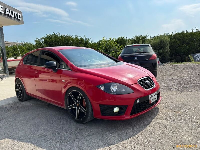 Galeriden Seat Leon 1.4 TSI FR 2012 Model Hatay 145.500 km Kırmızı