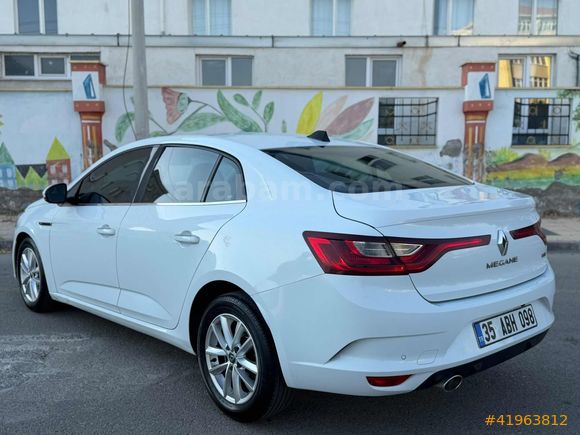 VİZYON DAN BOYASIZ 2017 MEGANE 1,5 DCİ TOUCH 121KM TESLA EKRAN