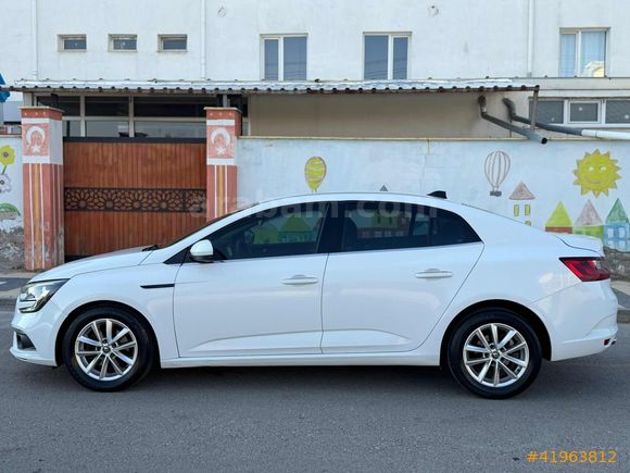 VİZYON DAN BOYASIZ 2017 MEGANE 1,5 DCİ TOUCH 121KM TESLA EKRAN