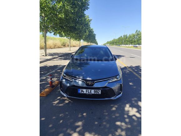 Sahibinden Toyota Corolla 1.5 Flame X-Pack 2022 Model