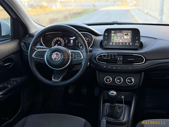 2022 ÇIKIŞLI HATASIZ 115.000 KM PLUS PAKET GERİ GÖRÜŞ CARPLAY