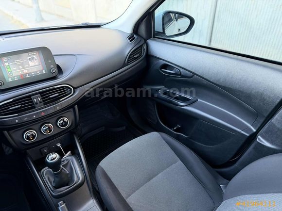 2022 ÇIKIŞLI HATASIZ 115.000 KM PLUS PAKET GERİ GÖRÜŞ CARPLAY