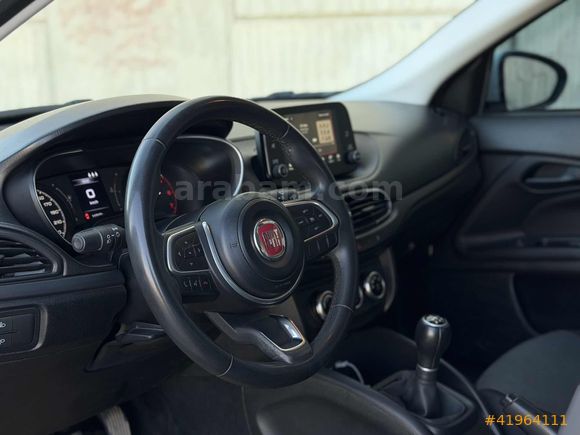 2022 ÇIKIŞLI HATASIZ 115.000 KM PLUS PAKET GERİ GÖRÜŞ CARPLAY