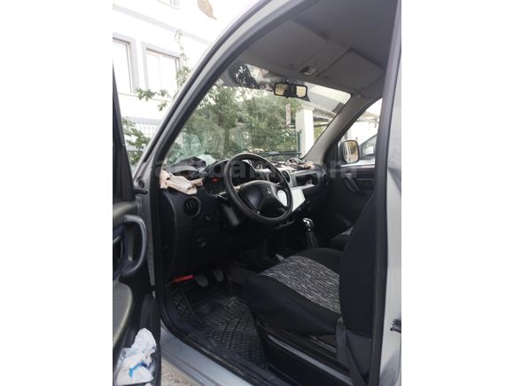 Sahibinden Peugeot Partner 1.9 D 2007 Model