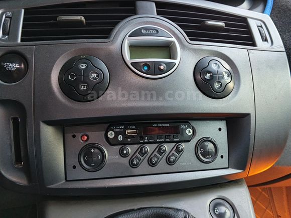 Sahibinden Renault Scenic 1.6 Dynamique 2004 Model