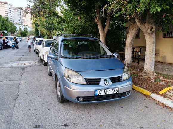 Sahibinden Renault Scenic 1.6 Dynamique 2004 Model