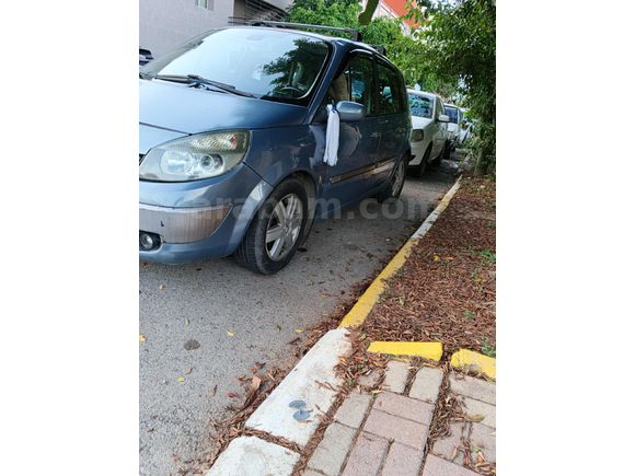 Sahibinden Renault Scenic 1.6 Dynamique 2004 Model