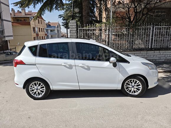 Sahibinden Ford B-Max 1.6 Titanium 2016 Model  (2017 Tarhinde trafikğe çıkışlı)