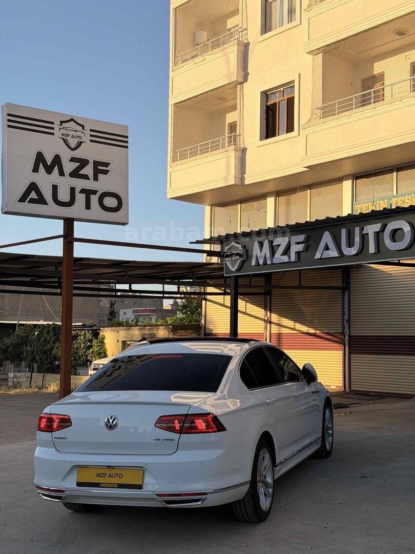 Galeriden Volkswagen Passat 1.6 TDi BlueMotion Comfortline 2015 Model Şanlıurfa 137.000 km Beyaz 7