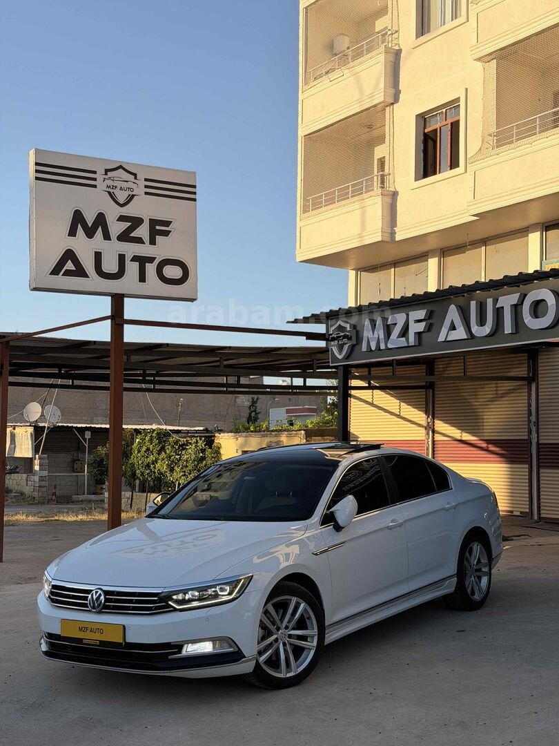 Galeriden Volkswagen Passat 1.6 TDi BlueMotion Comfortline 2015 Model Şanlıurfa 137.000 km Beyaz 1