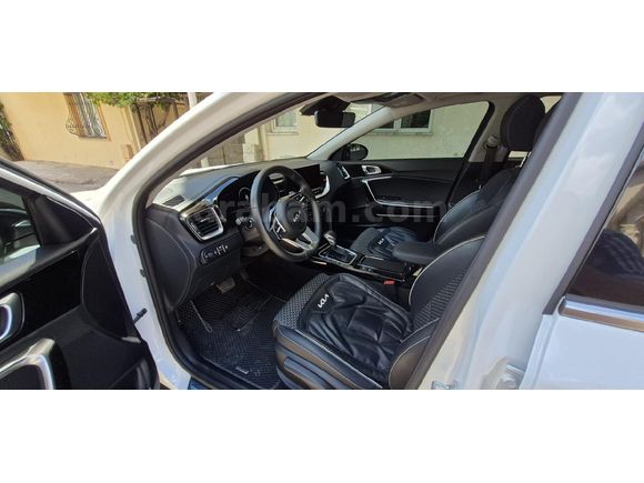 Sahibinden Kia XCeed 1.5 T-GDI Elegance 2025 Model