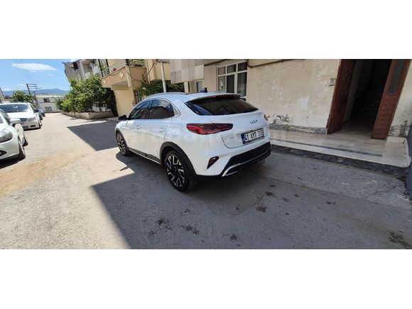 Sahibinden Kia XCeed 1.5 T-GDI Elegance 2025 Model
