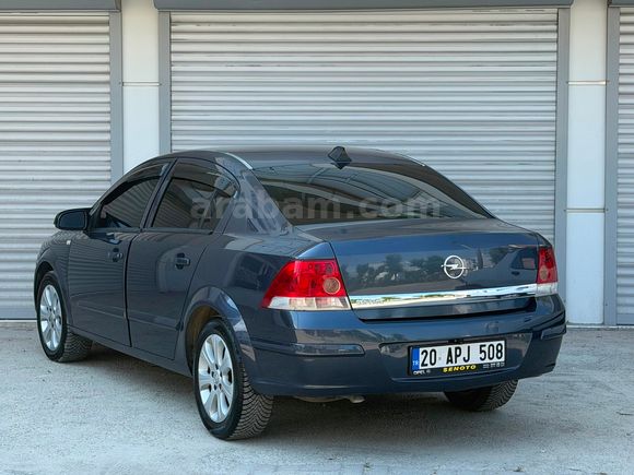 TERTEMİZ OPEL ASTRA OTOMATİK