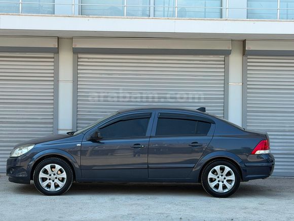 TERTEMİZ OPEL ASTRA OTOMATİK